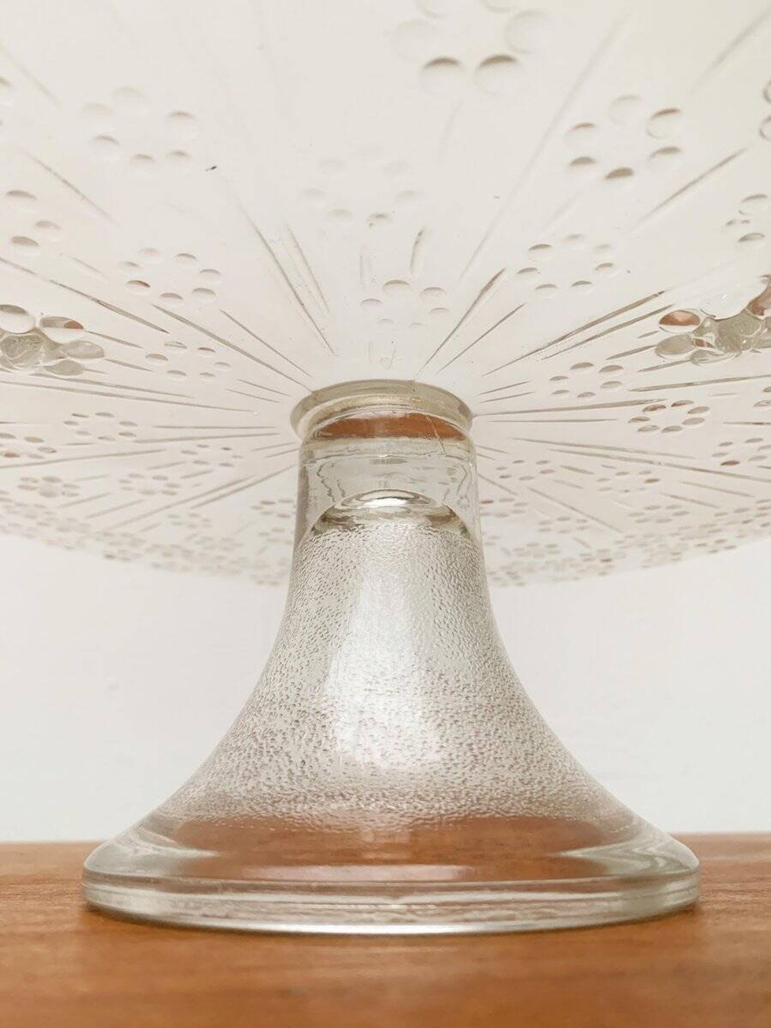 Plateau à gâteau en verre scandinave vintage