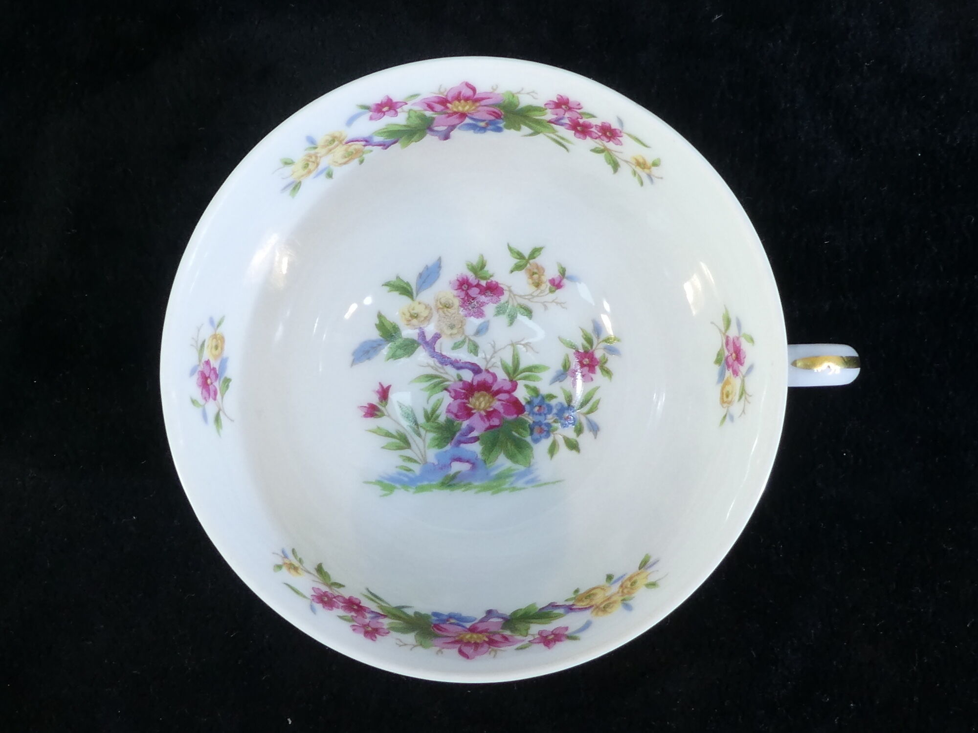Pair of dejeuner cup and porcelain cup ch. field haviland limoges