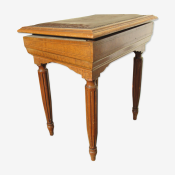 1900 marked piano stool