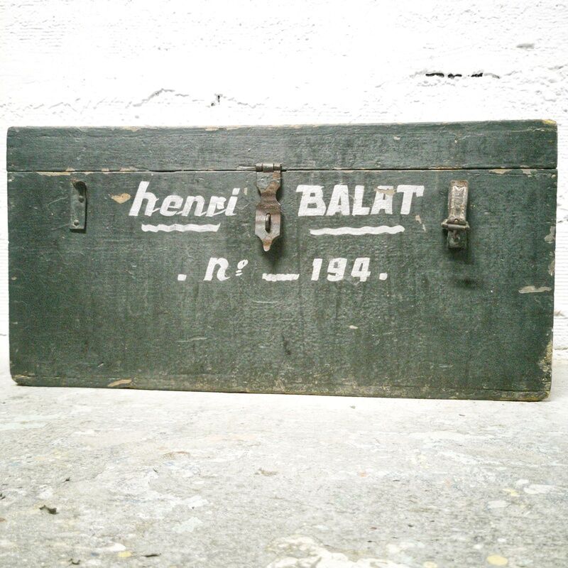 Ancienne malle en bois