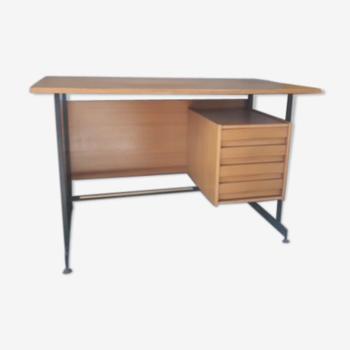 Bureau moderniste adulte vintage