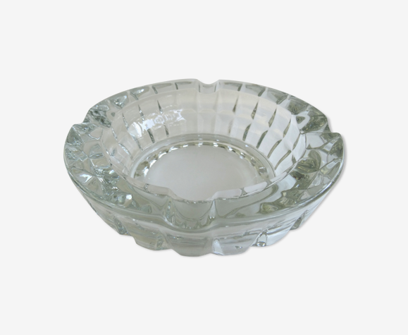 Cendrier en verre ciselé