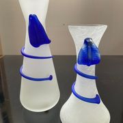 Duo of vintage soliflores vases in glass paste
