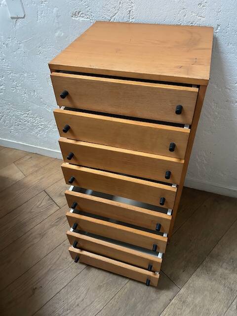 Wooden chest of drawers/dresser