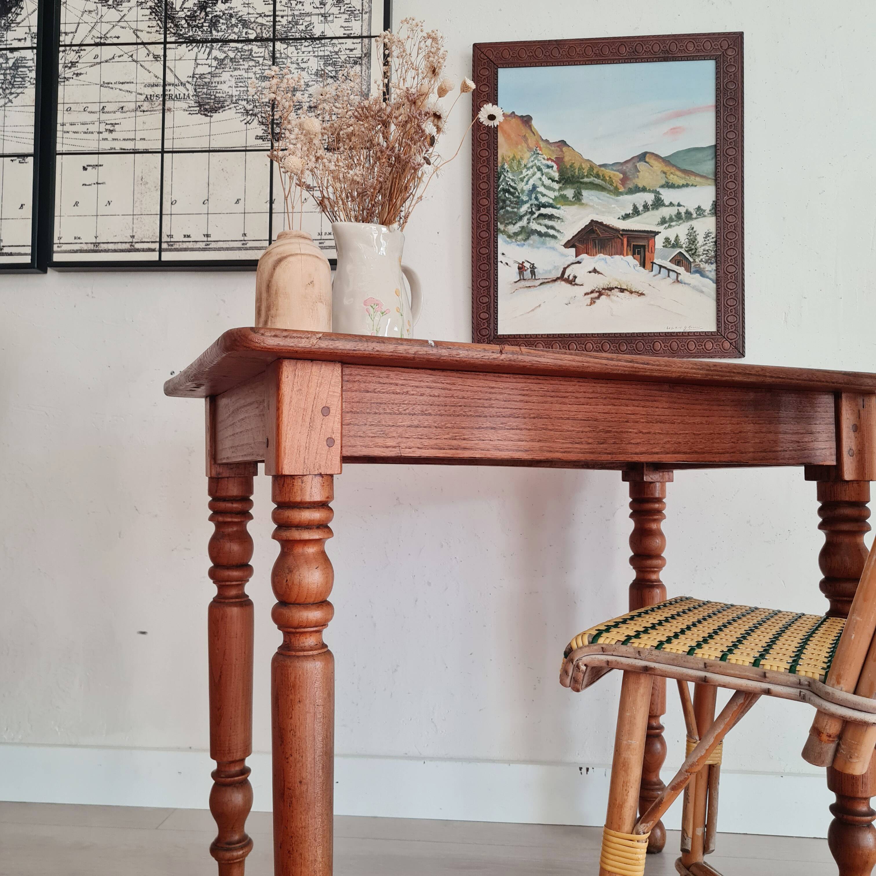 Solid wood desk table with turned legs