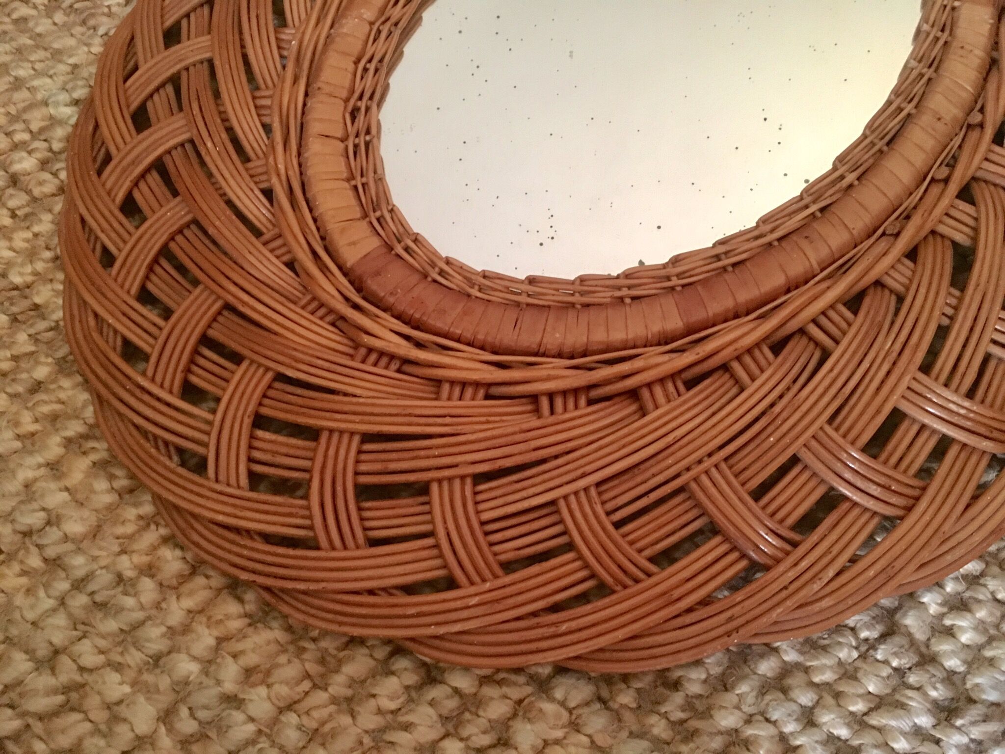 Rattan oval mirror 30x45cm