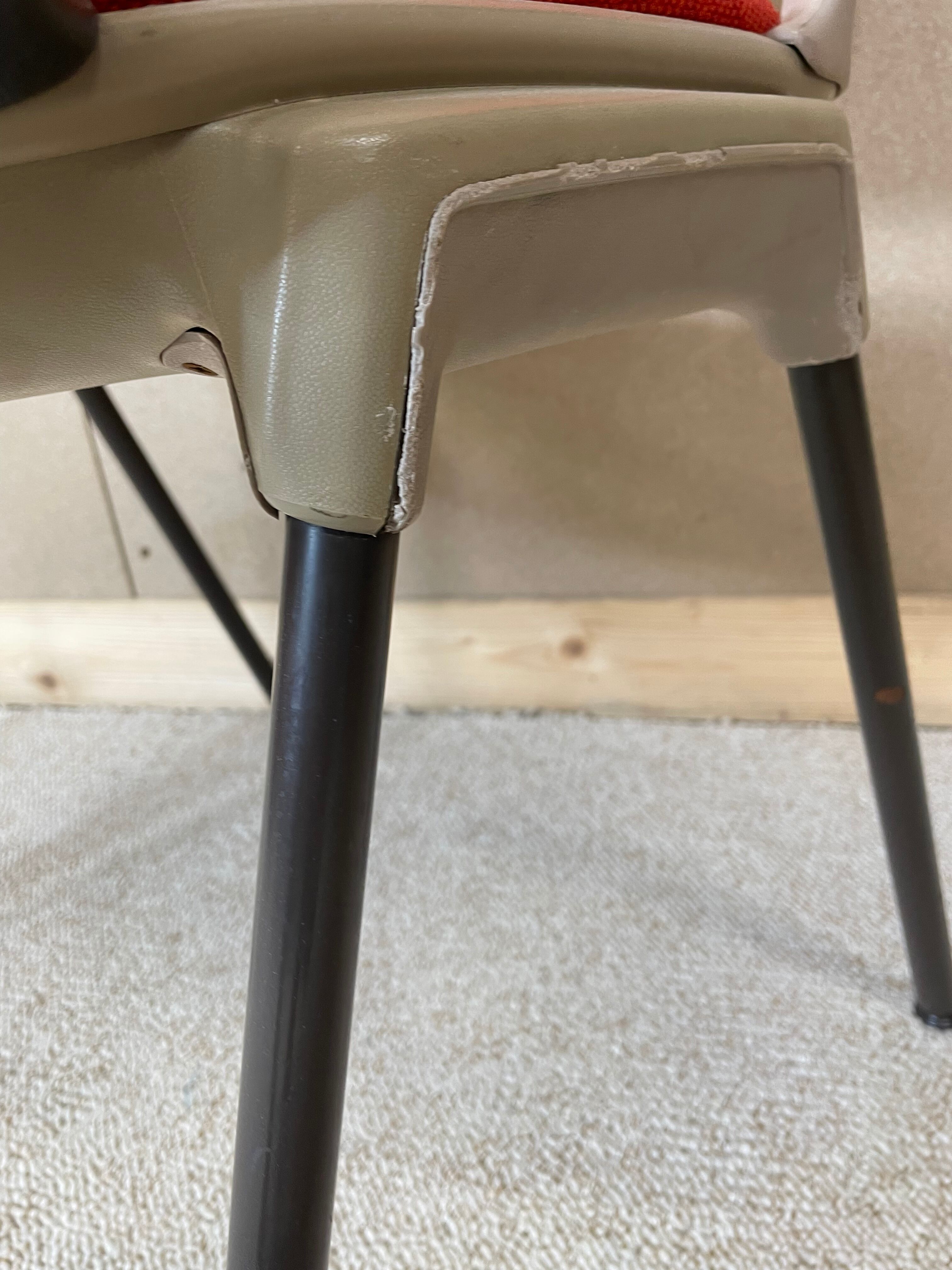 Armchair with armrests 70's Comforto