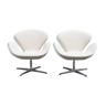 Paire de fauteuils "swan chair" d'Arne Jacobsen par Fritz Hansen - 1990