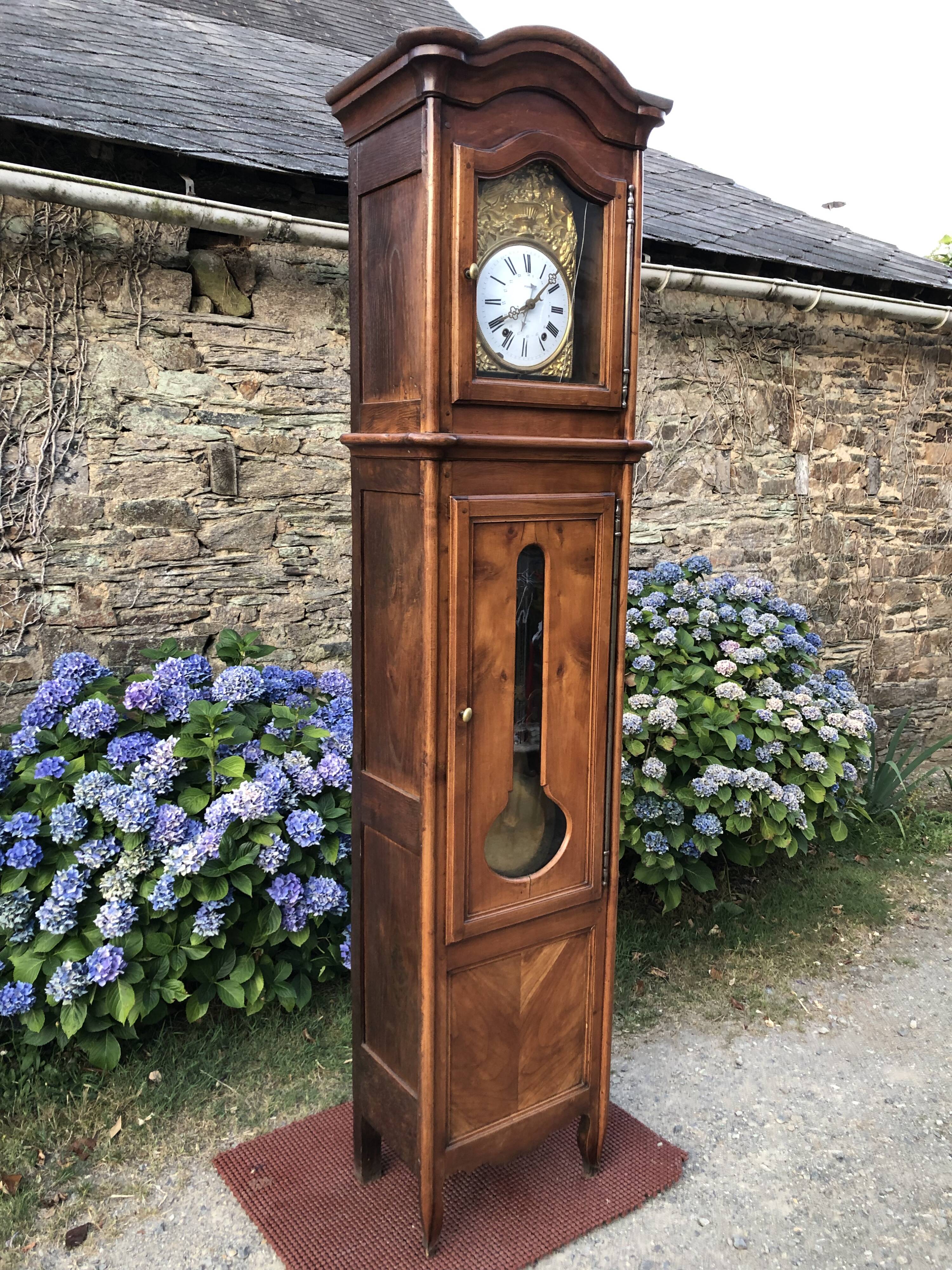 Comtoise clock in cherry style Louis XV period 19th region Fougères.