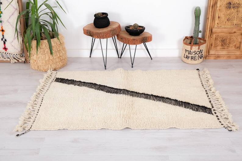 Handmade Beni Ouraine rug, size 150 x 250 cm