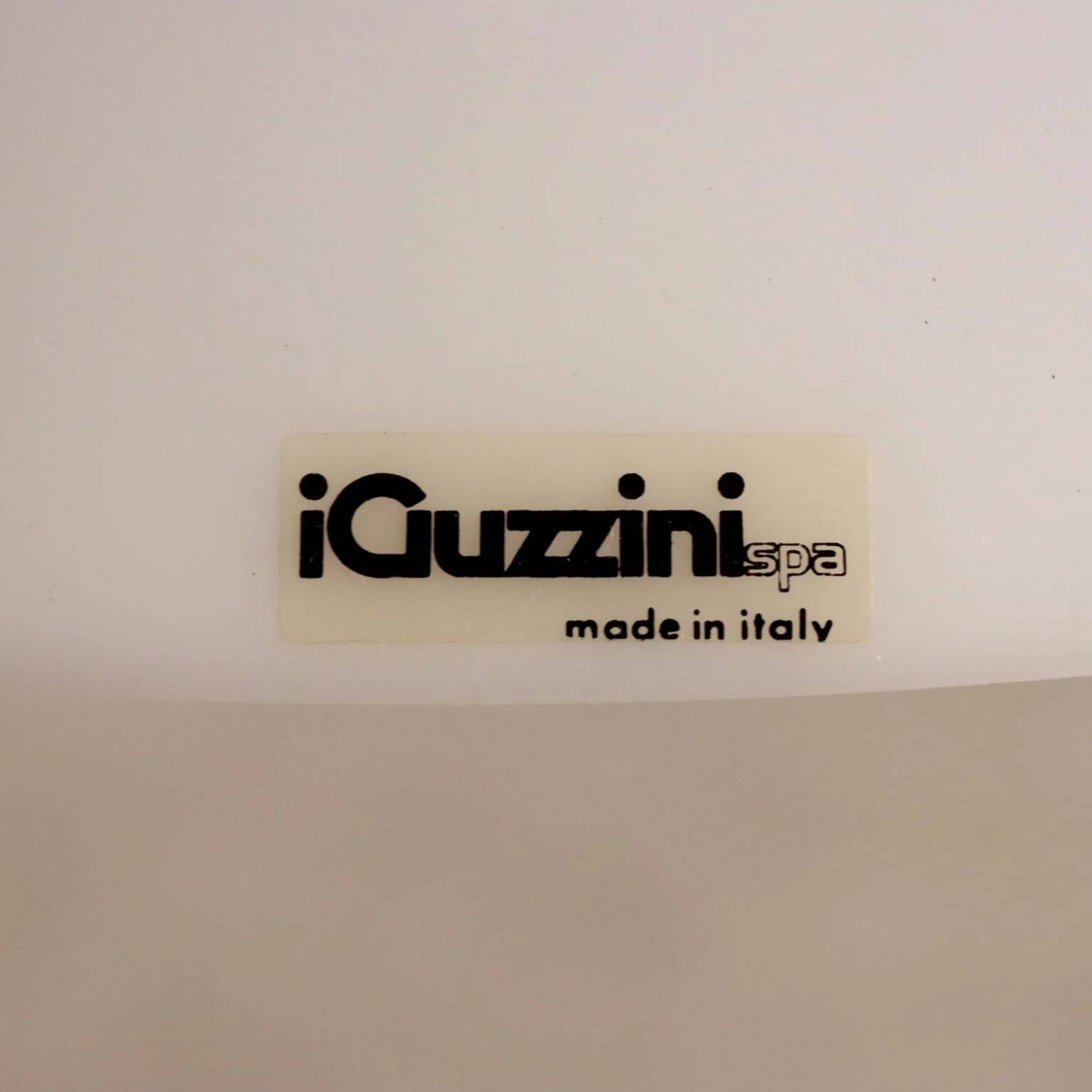Vintage iGuzzini ceiling light in plastic, Italian design, 1970s.