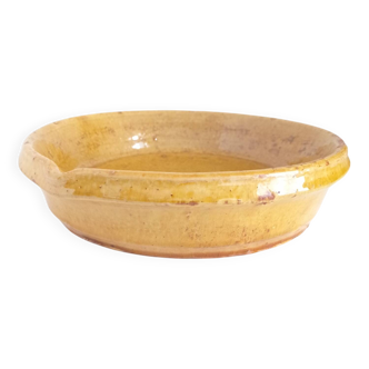 Glazed ceramic dish