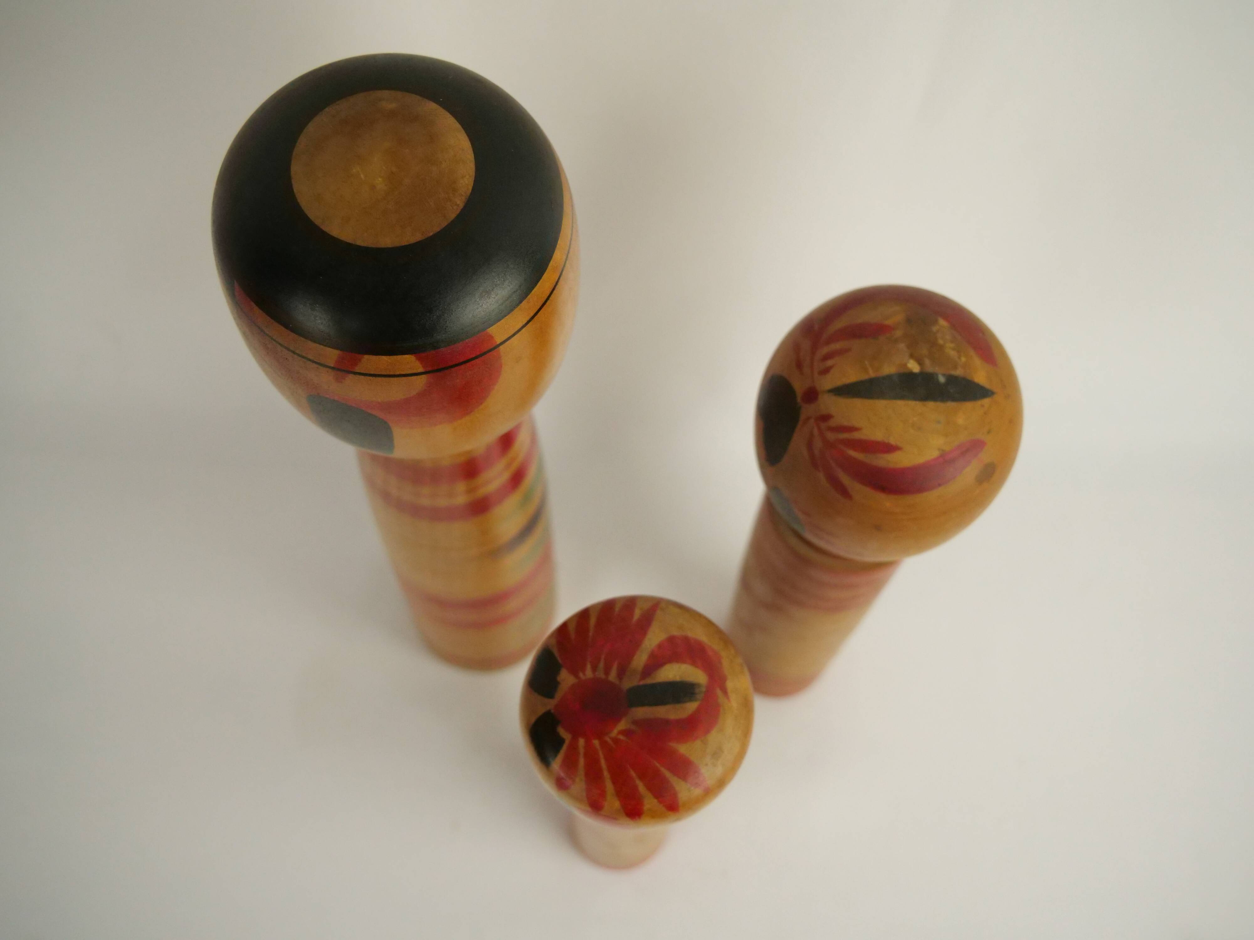 Lot de 3 kokeshi ( taille moyenne )