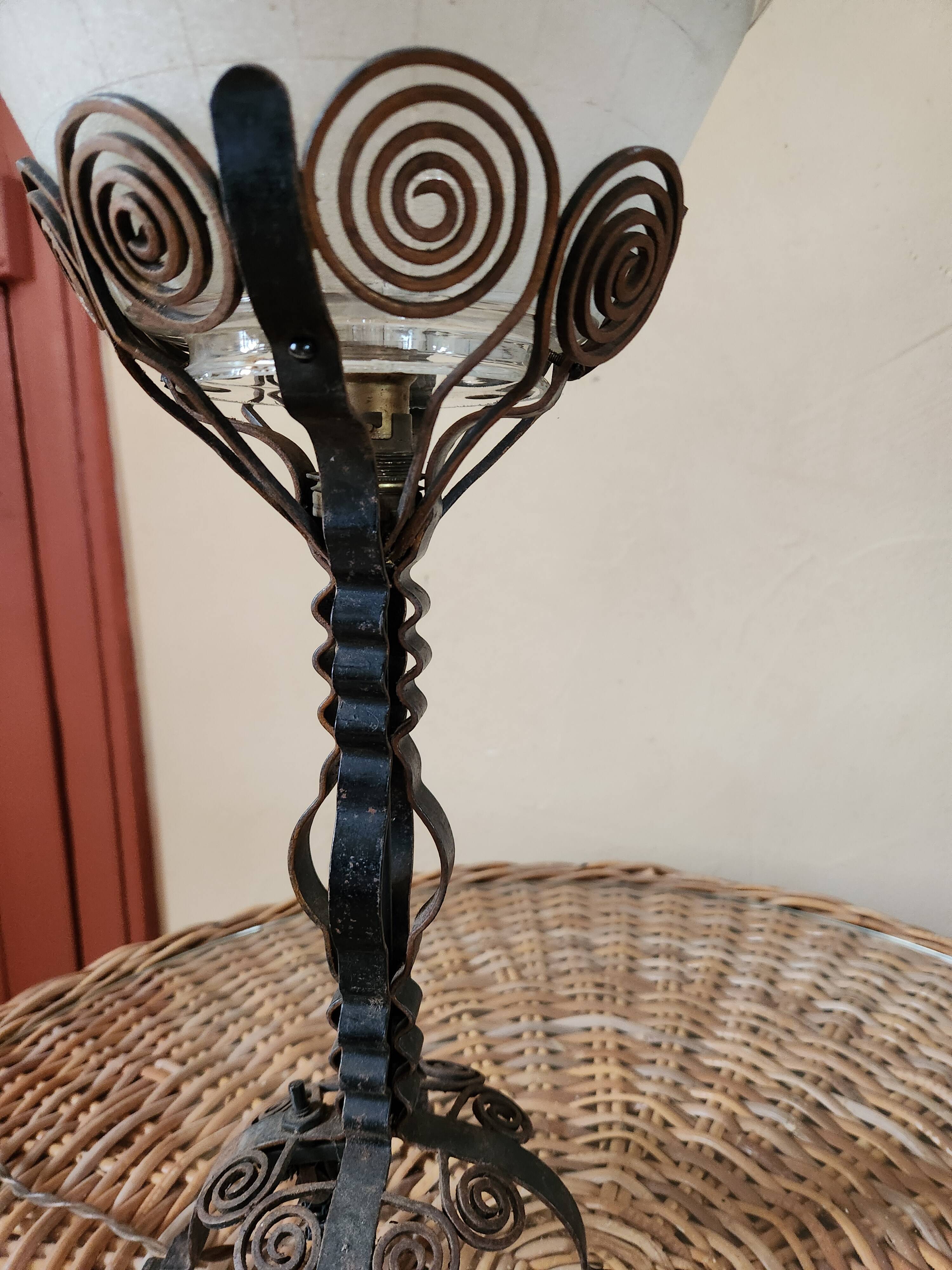 Lampe fer forgé art déco