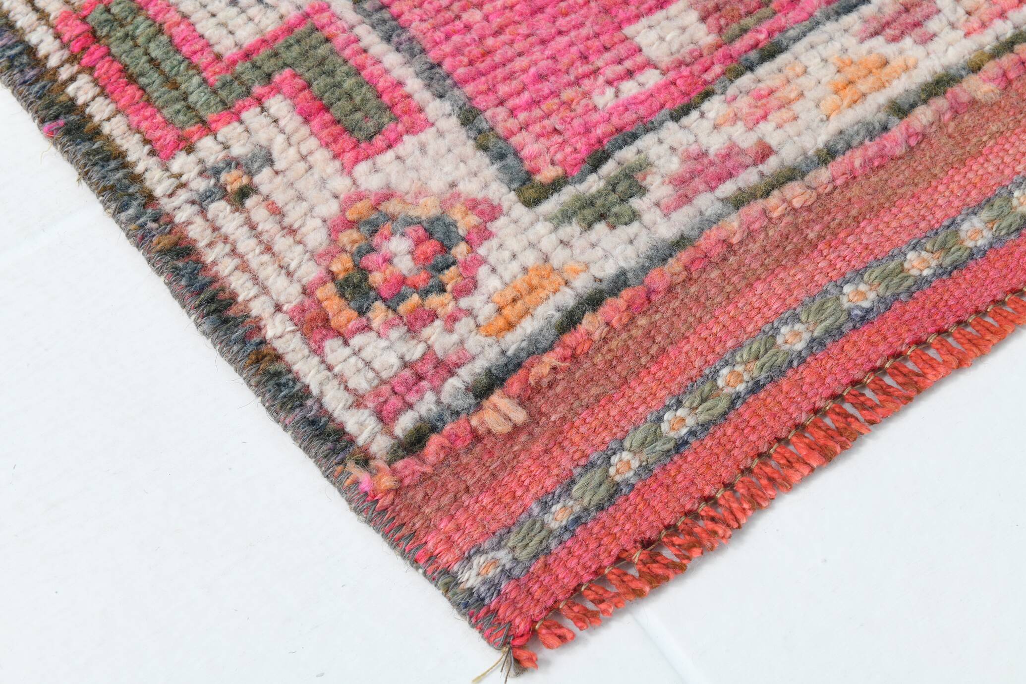 Shades Of Pink Beige Antique Vintage Runner Rug, 89x322Cm