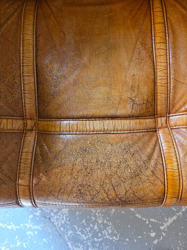 Fauteuils cube en cuir