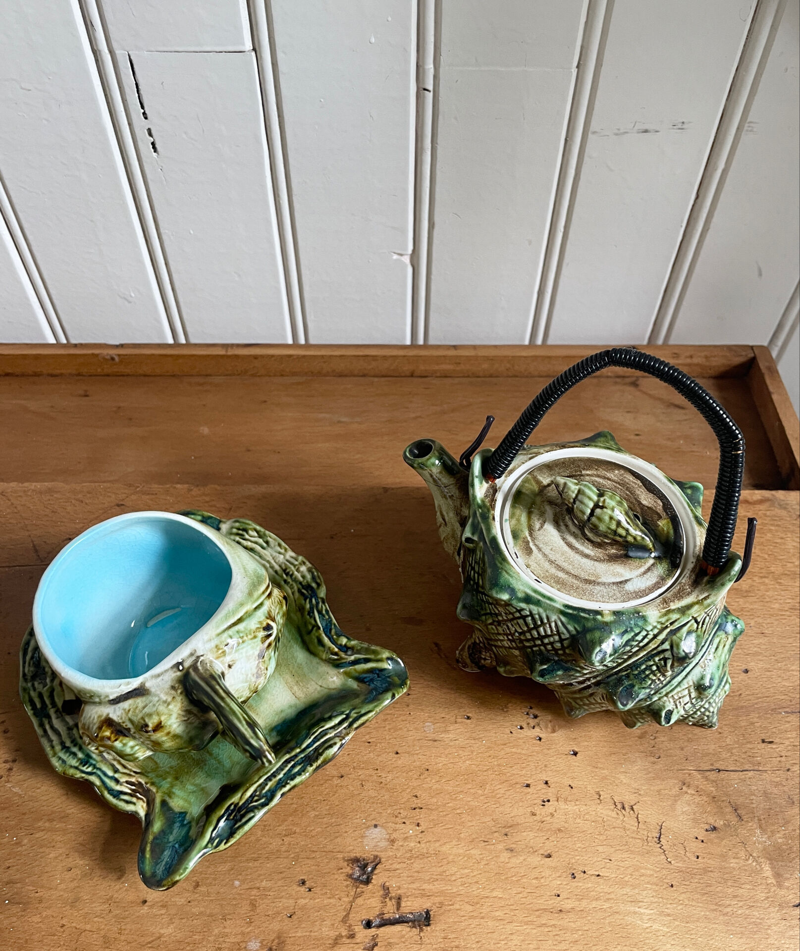 Selfish tea service