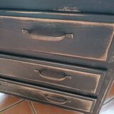 Chest of drawers