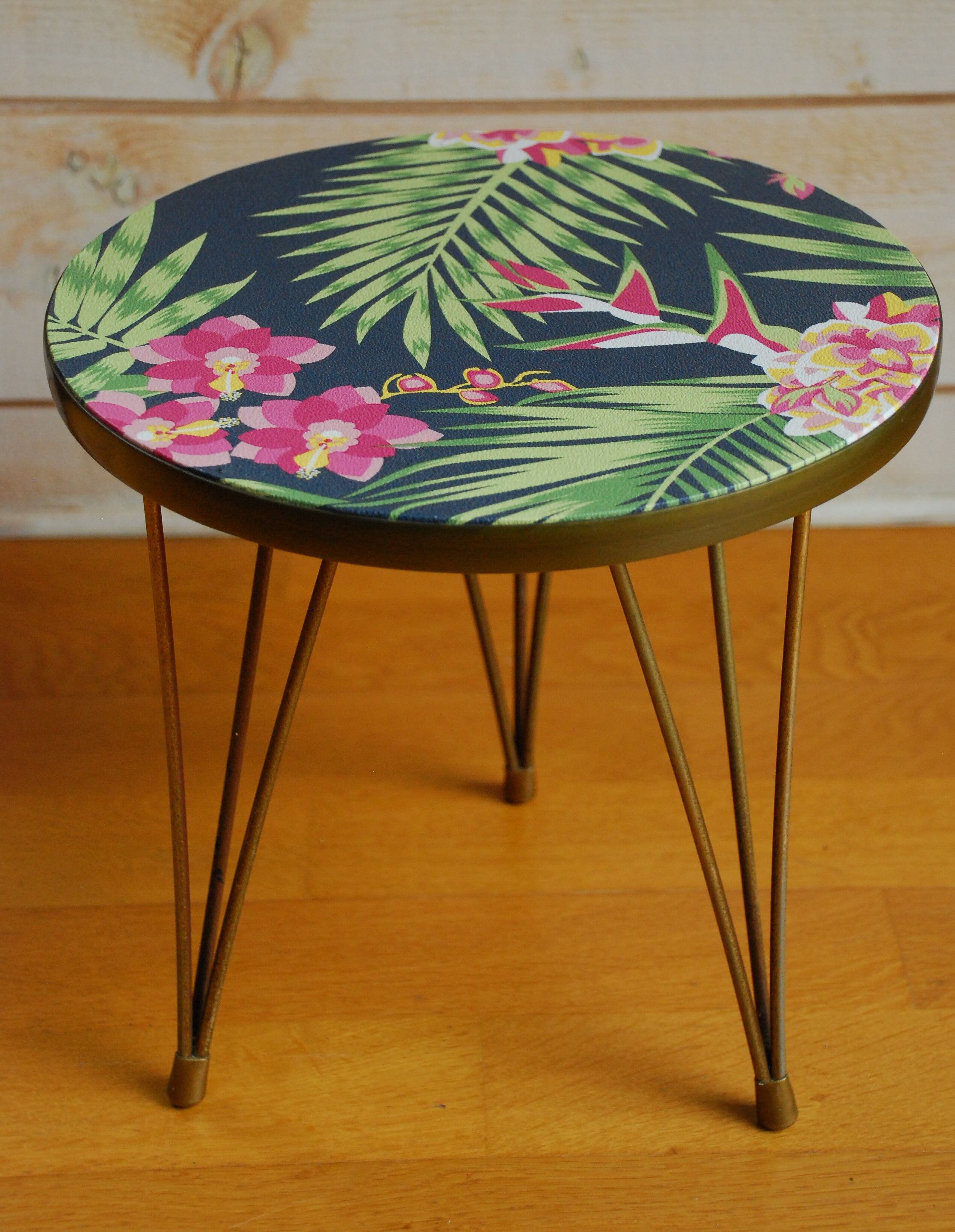 Former tripod table revisited