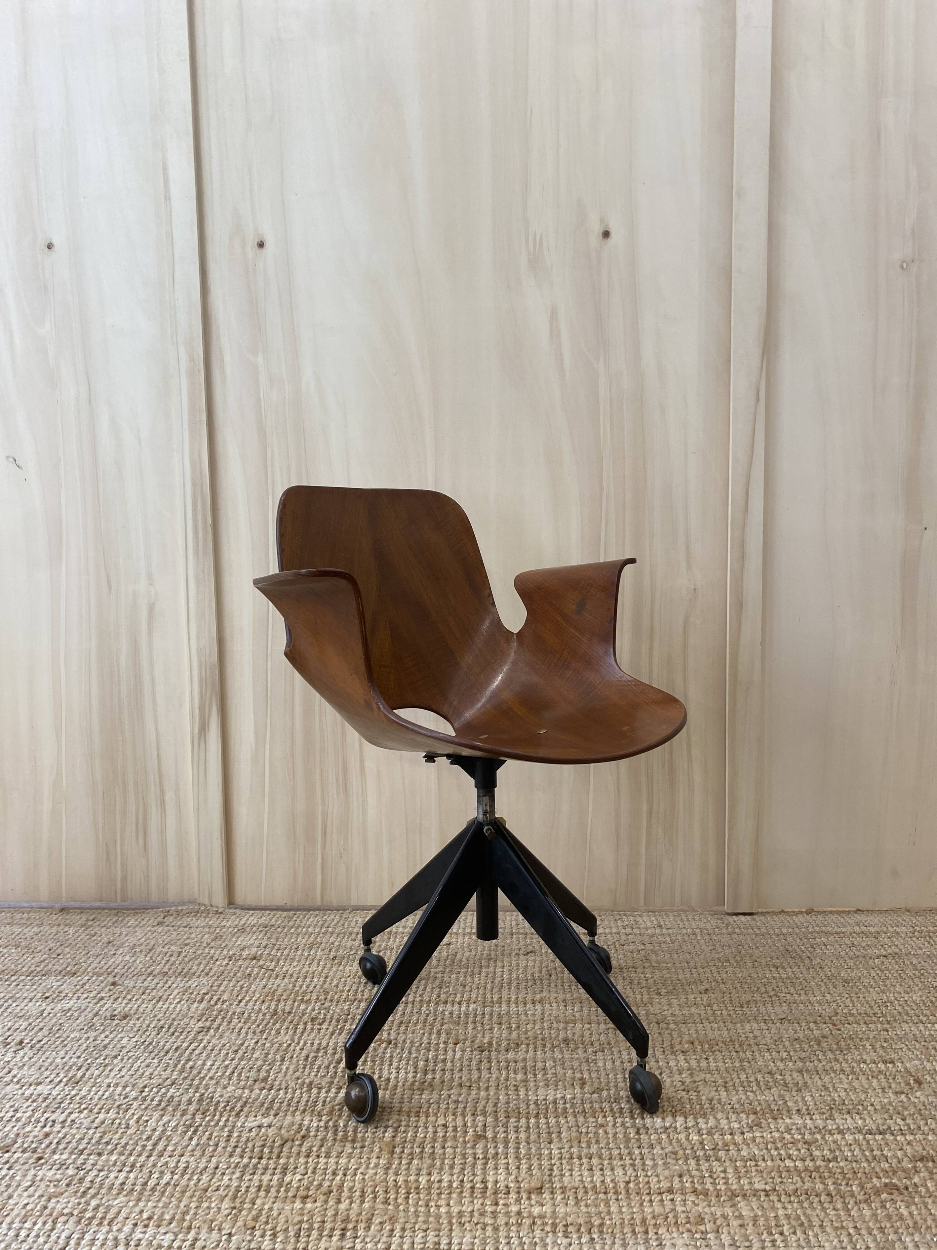 Medea office chair by Vittorio Nobili for Fratelli Tagliabue
