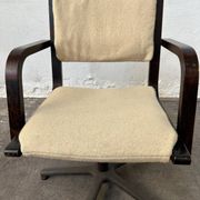 Chaise de bureau pivotante par Trio Raita