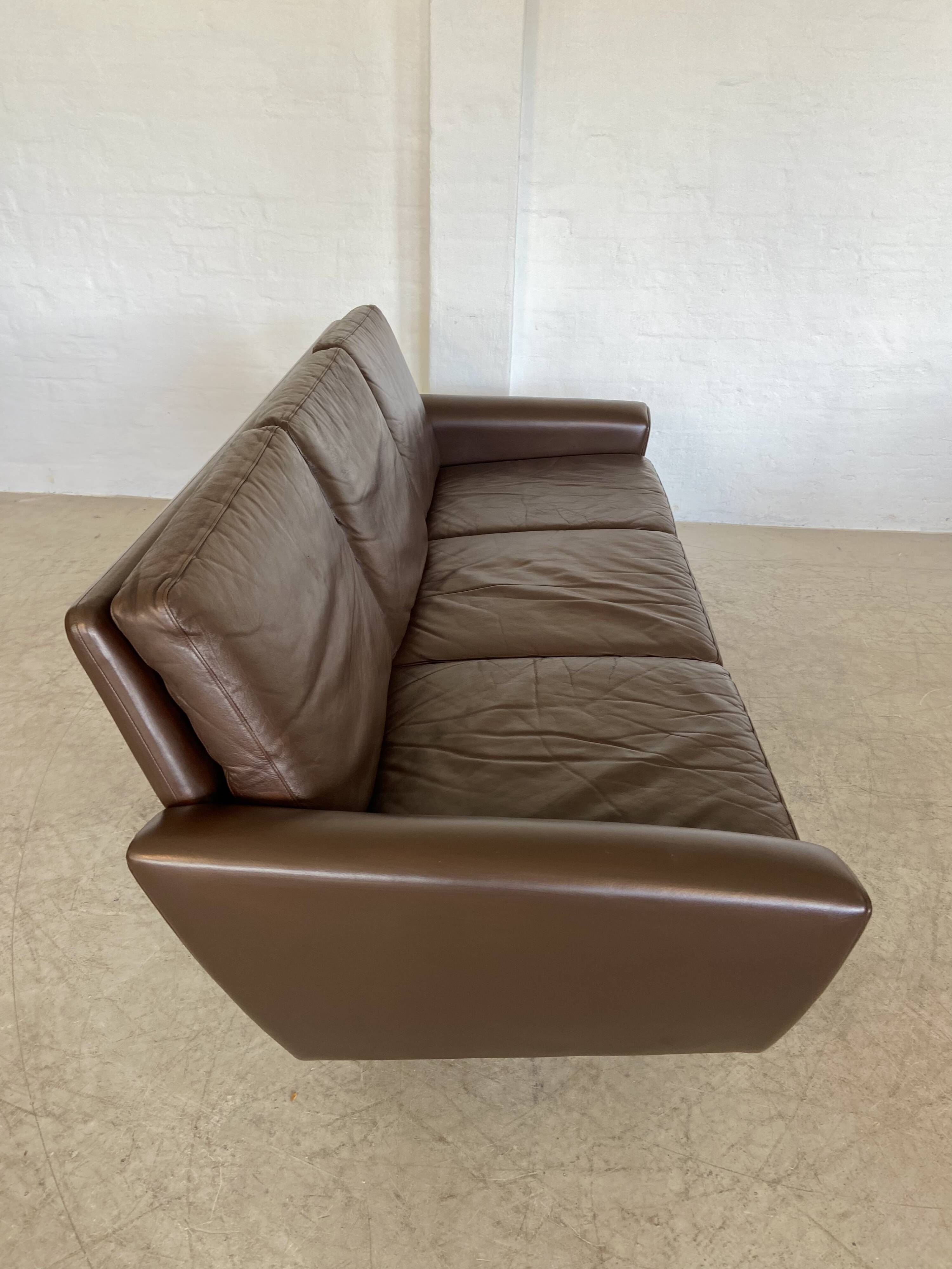Vintage retro danish mid-century g. thams 3 person sofa in brown leather