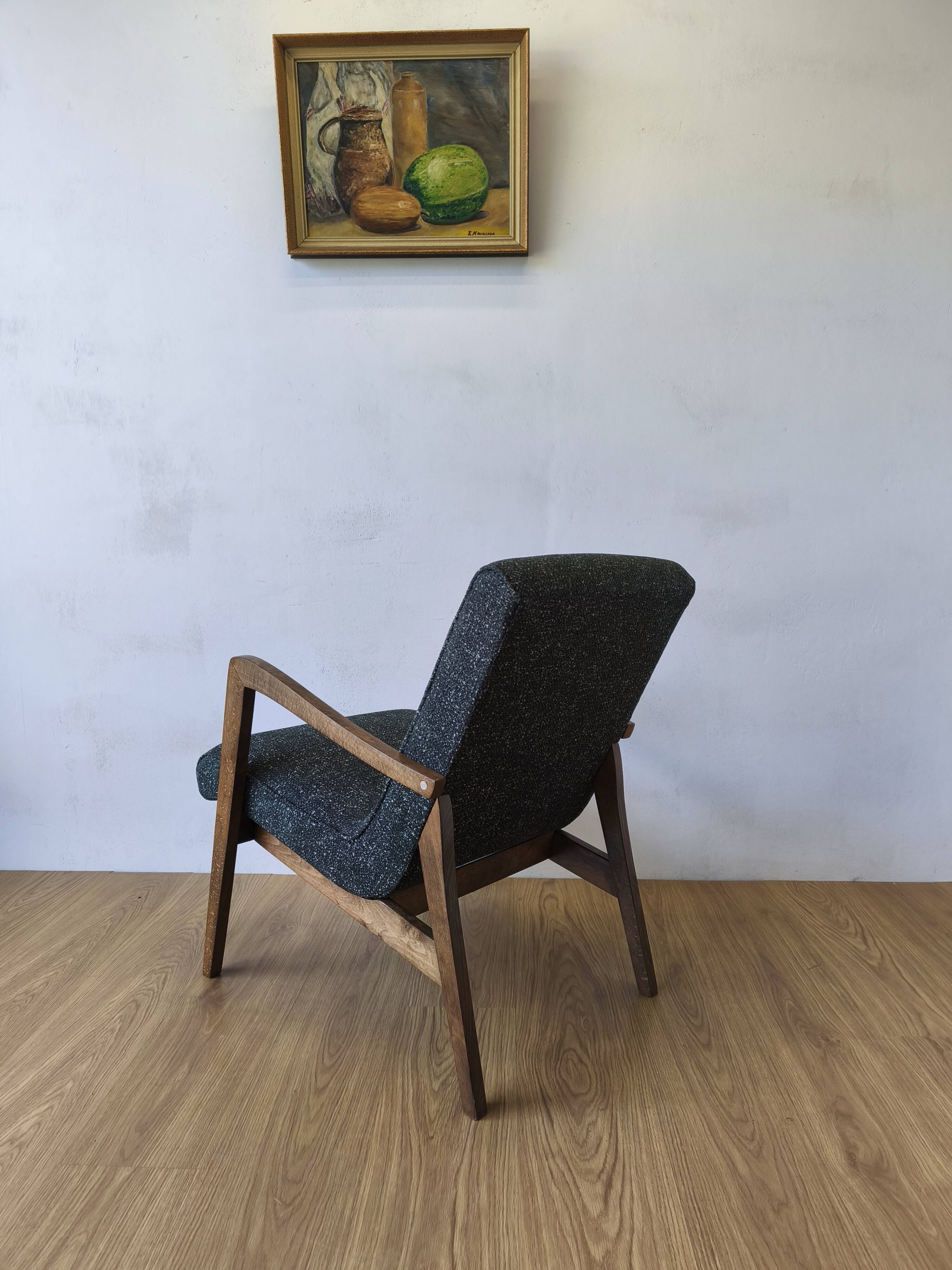 Fauteuil design type 300-138 Pologne années 70.