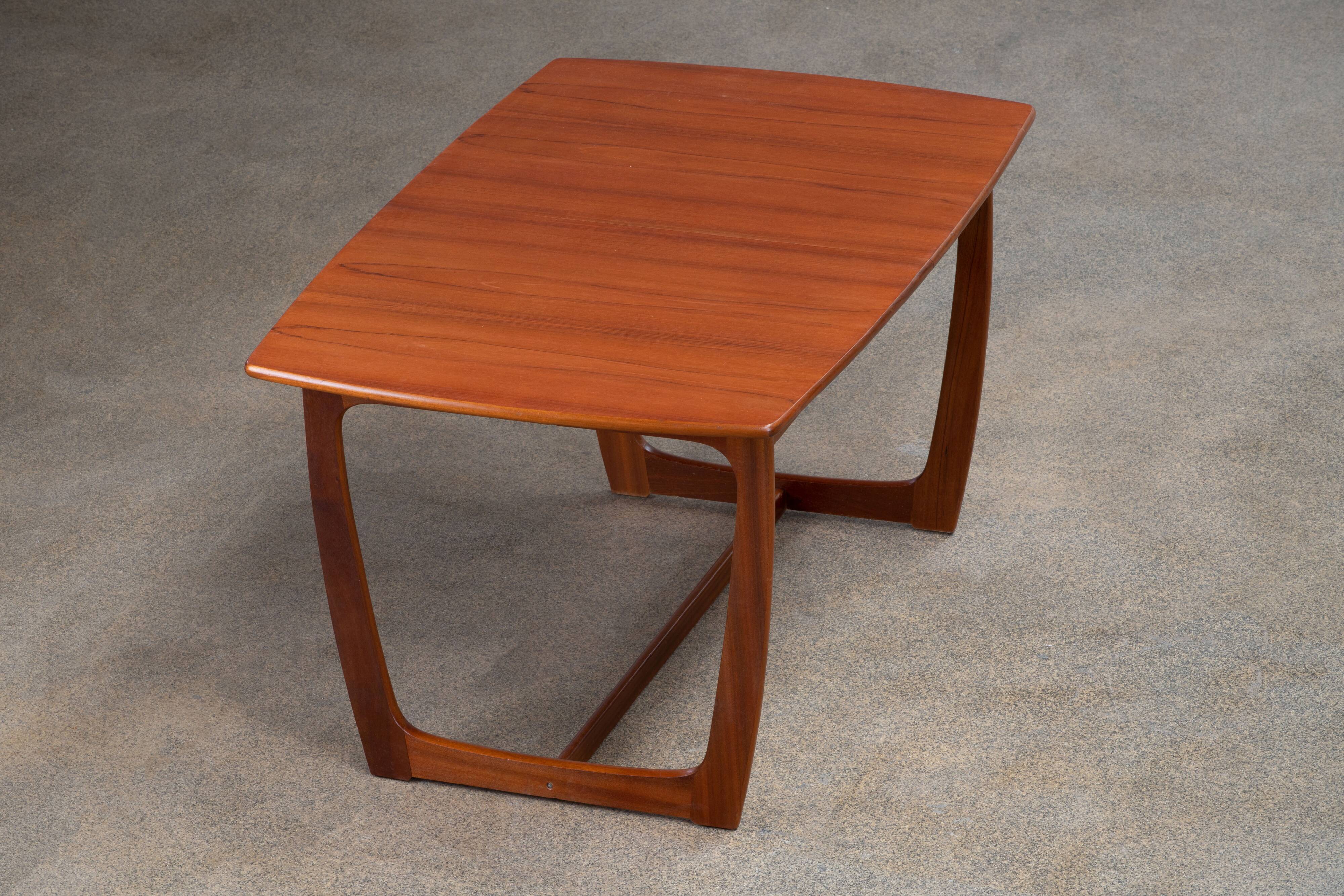 Vintage scandinavian table – 136 cm