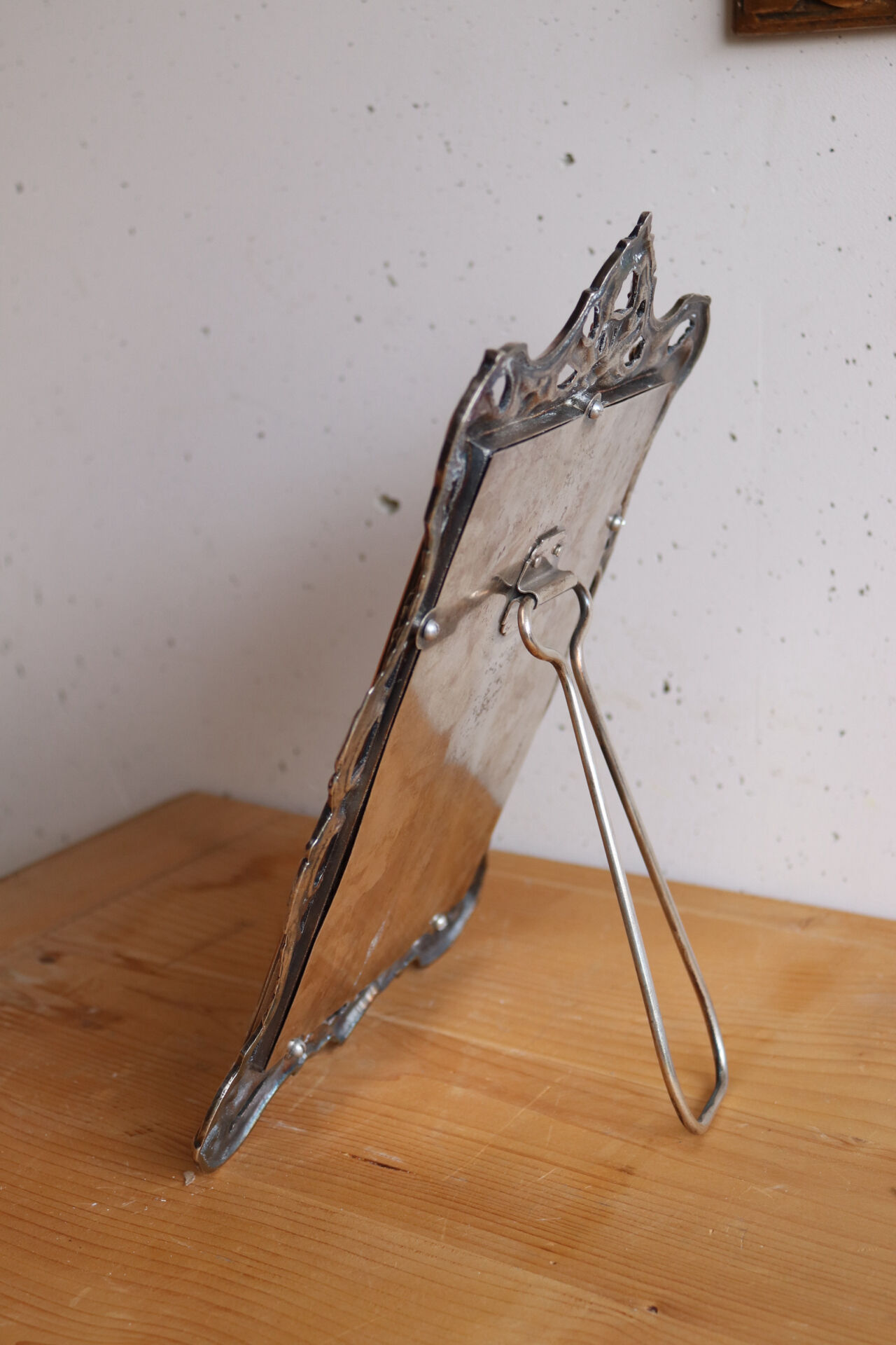Small antique table mirror in Louis XVI style, silver-plated metal.