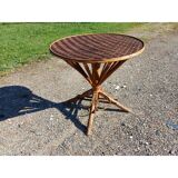 Table vintage en rotin et plateau noisetier