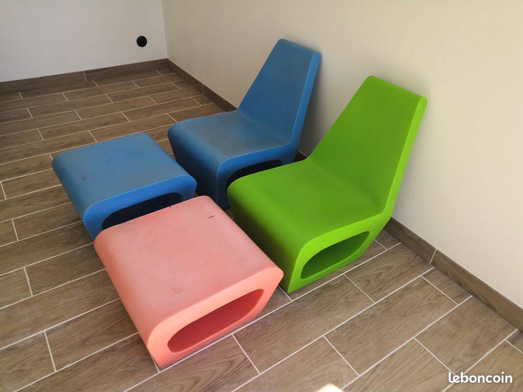 2 armchairs and 2 ottomans by Wiel Arets for Quinze & Milan vintage