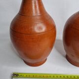 Pair of glazed terracotta jars, 26 cm