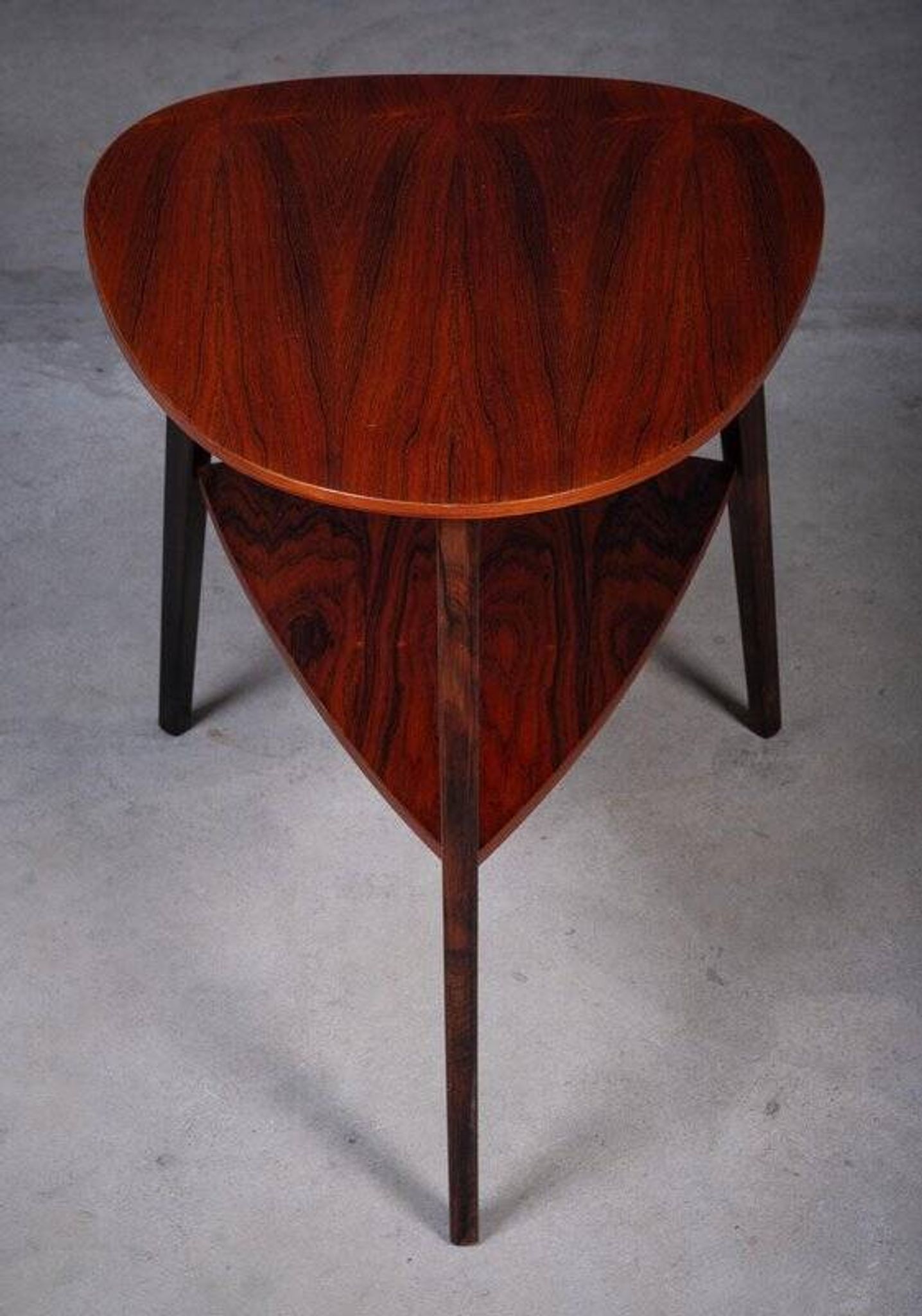 Table d'appoint en palissandre par Holger Georg Jensen, Danemark, années 1960.