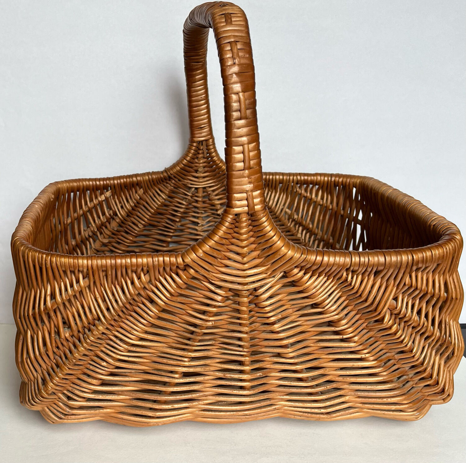 Wicker basket