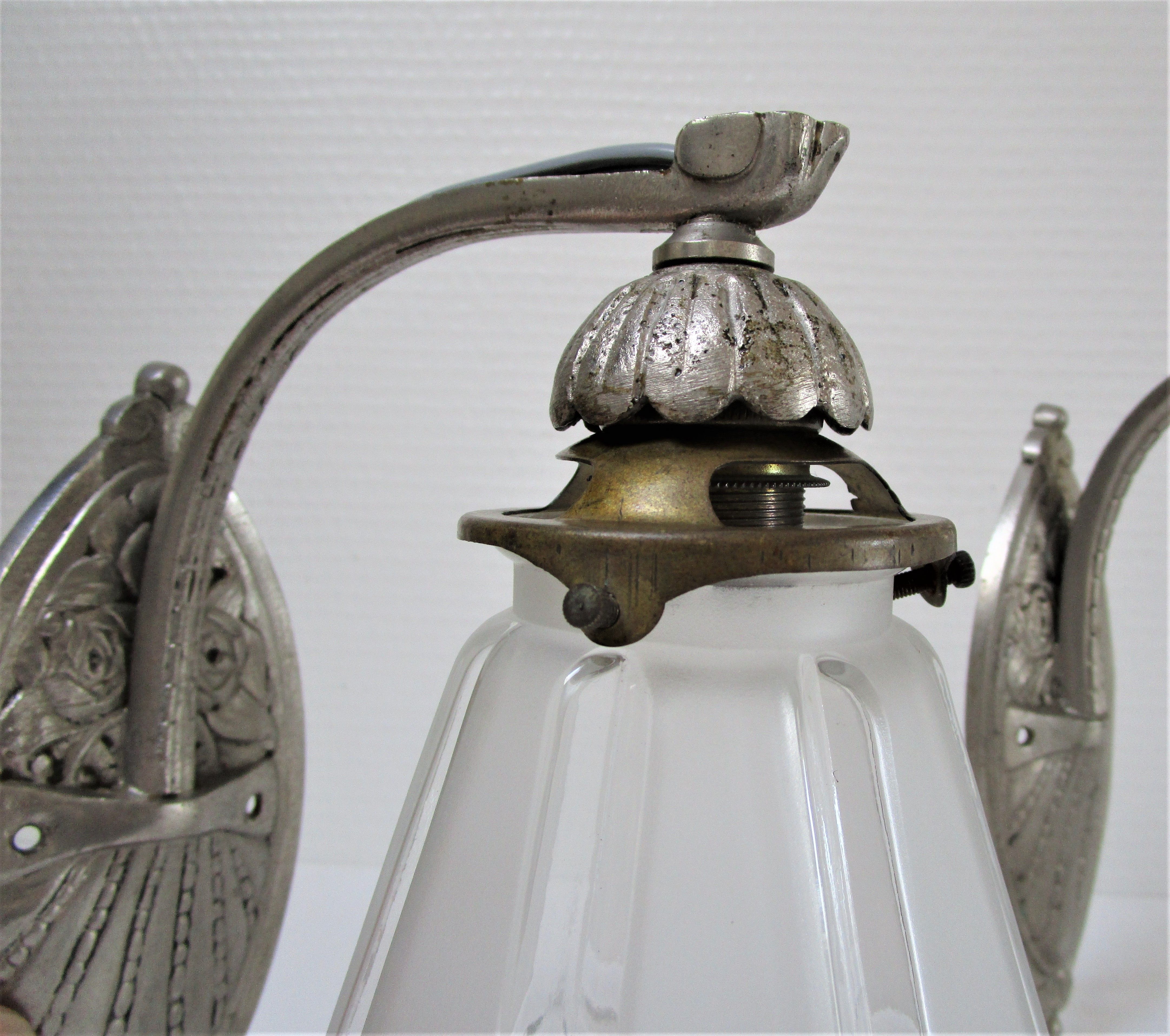 Pair of art deco glass and metal sconces 20/30
