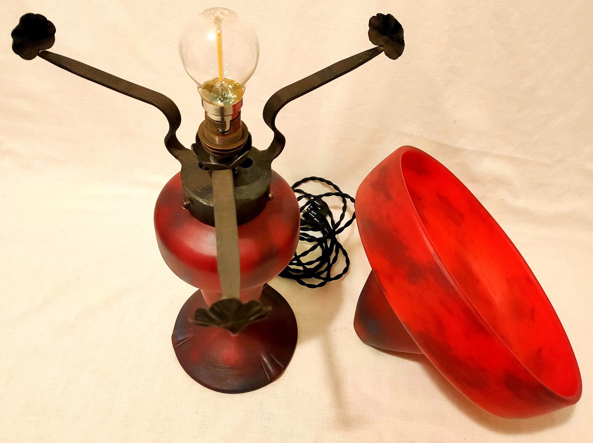 Champignon art-nouveau lamp signed schneider charles - foot and lampshade in glass paste