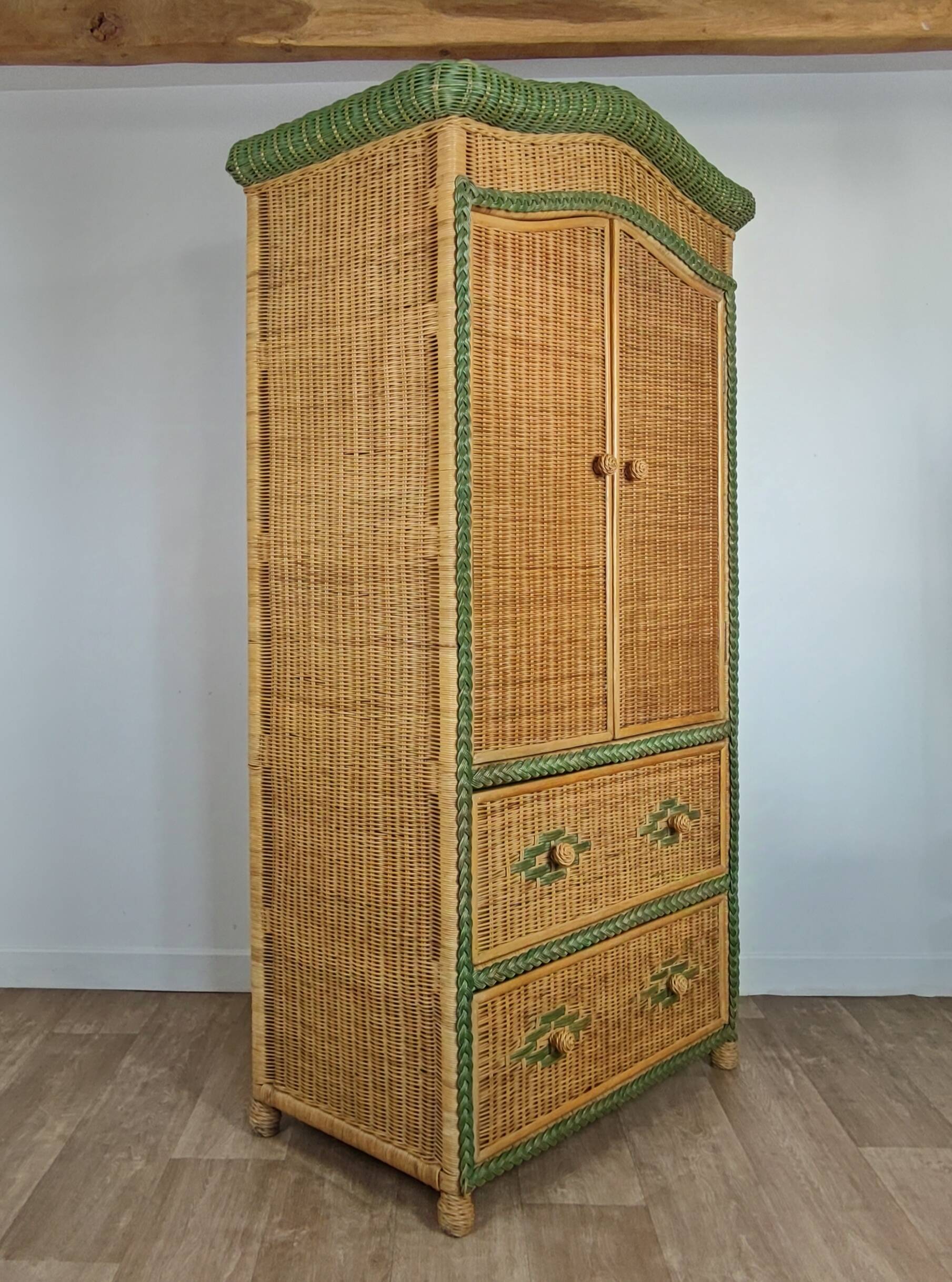 Armoire en rotin