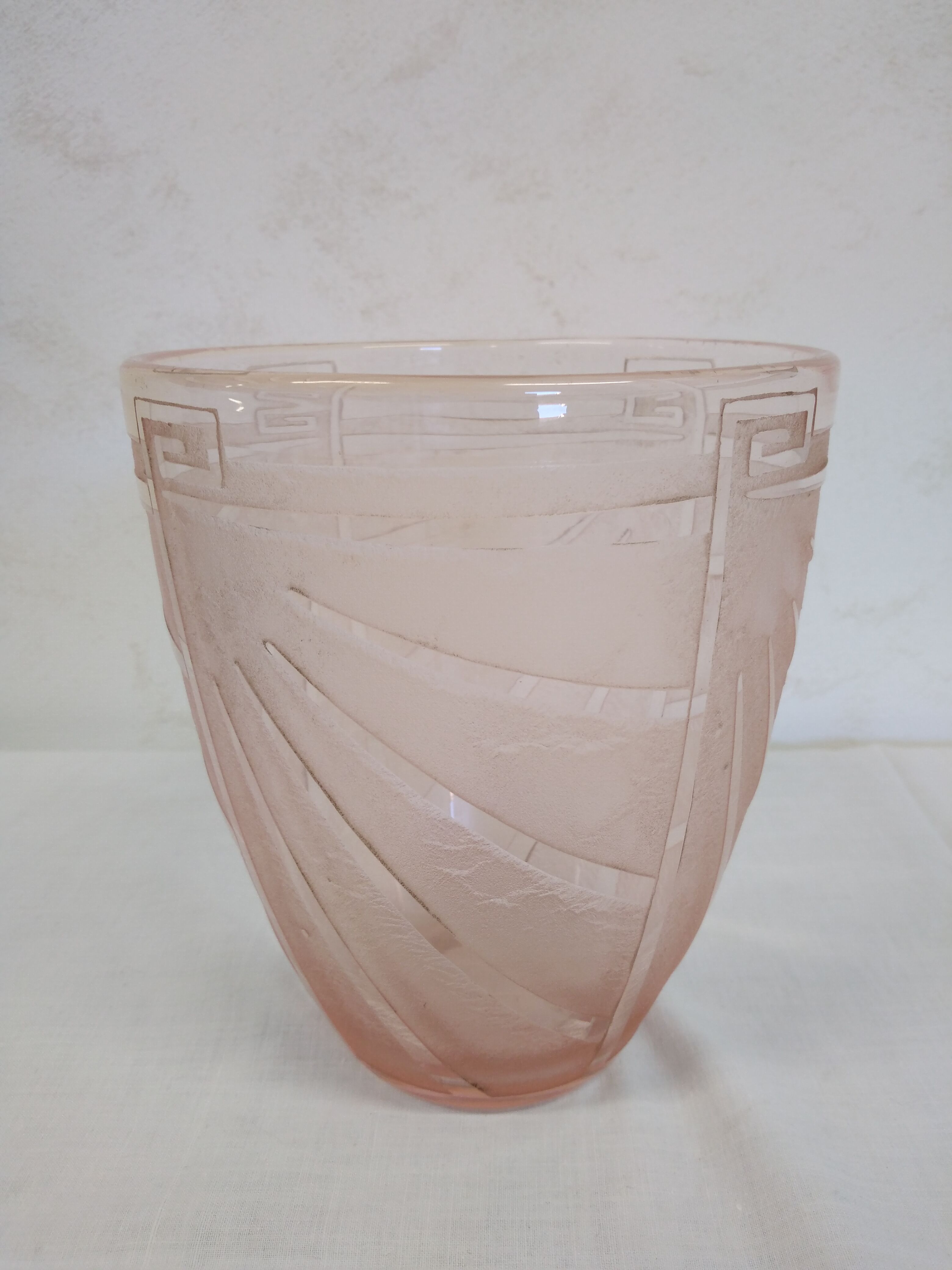 Schneider art deco ice vase