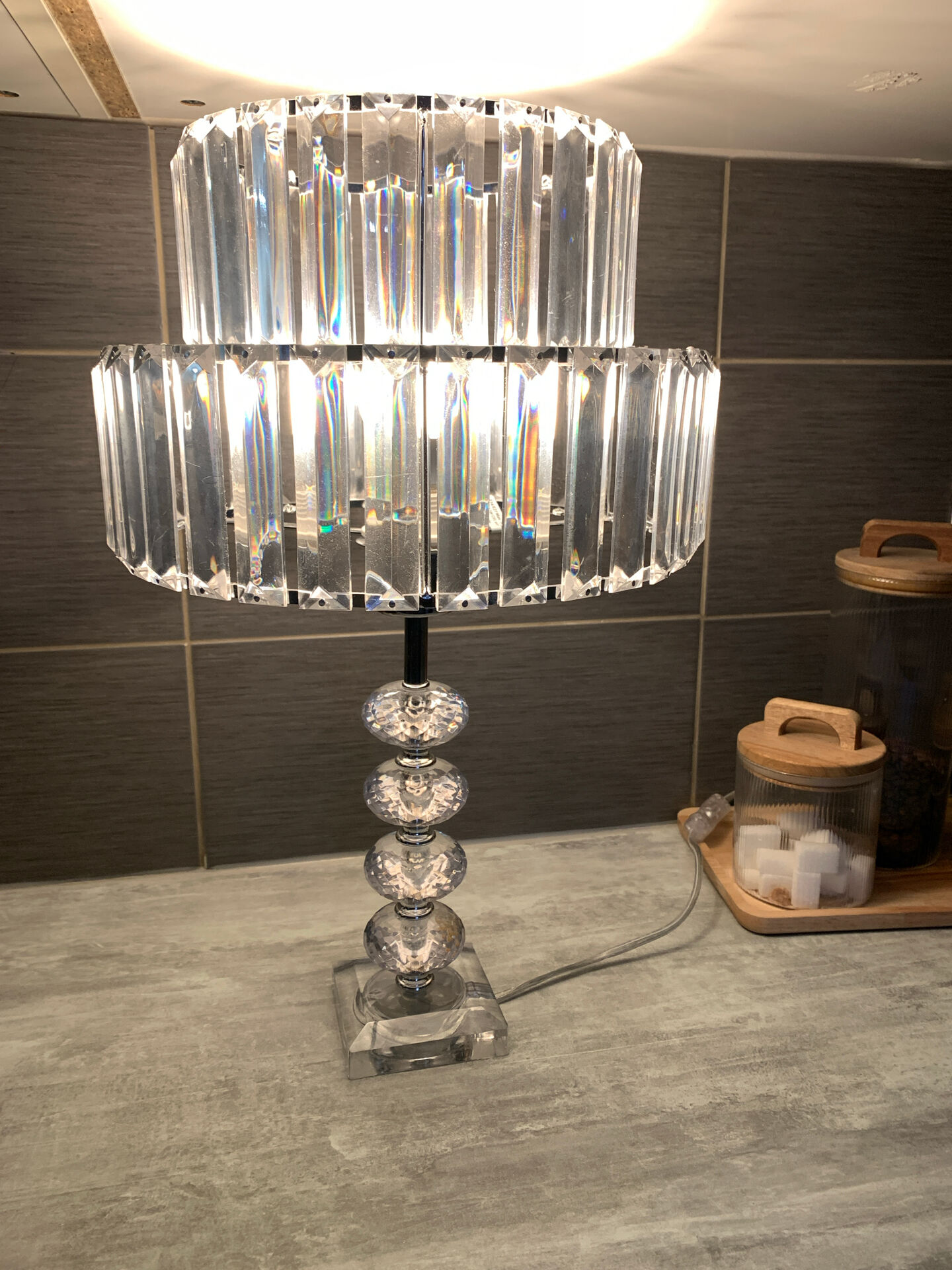 Vintage table lamp — Hollywood style