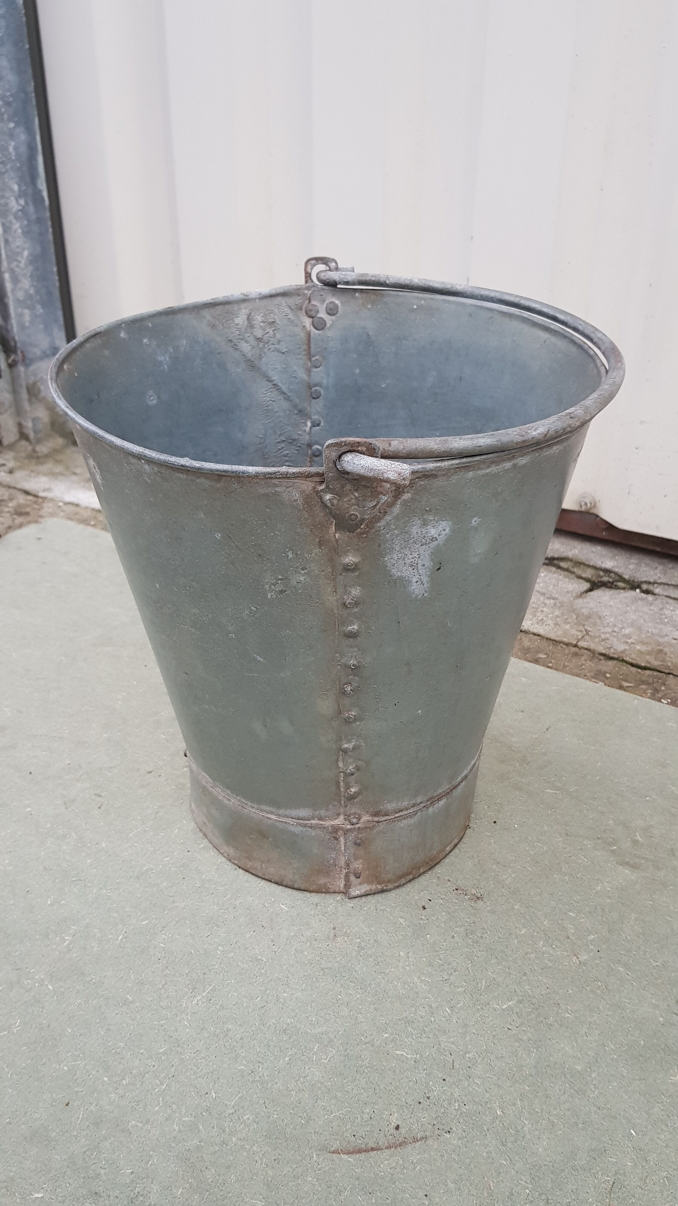 Old thick zinc farmhouse seal