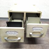 Strafor metal locker