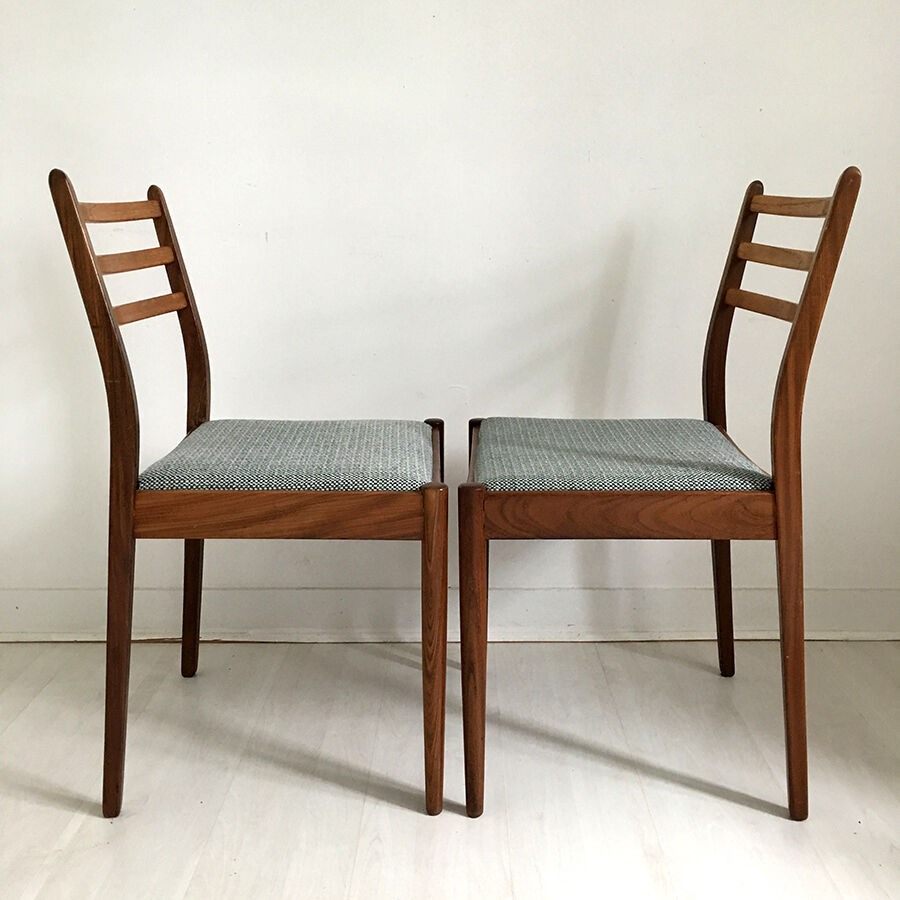 Pair of scandinavian chairs 60