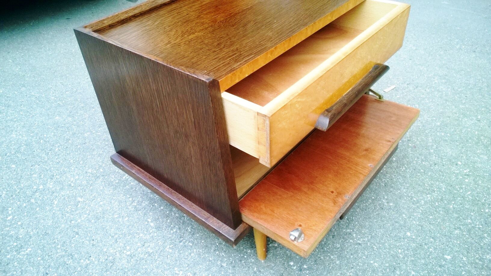 Bedside table