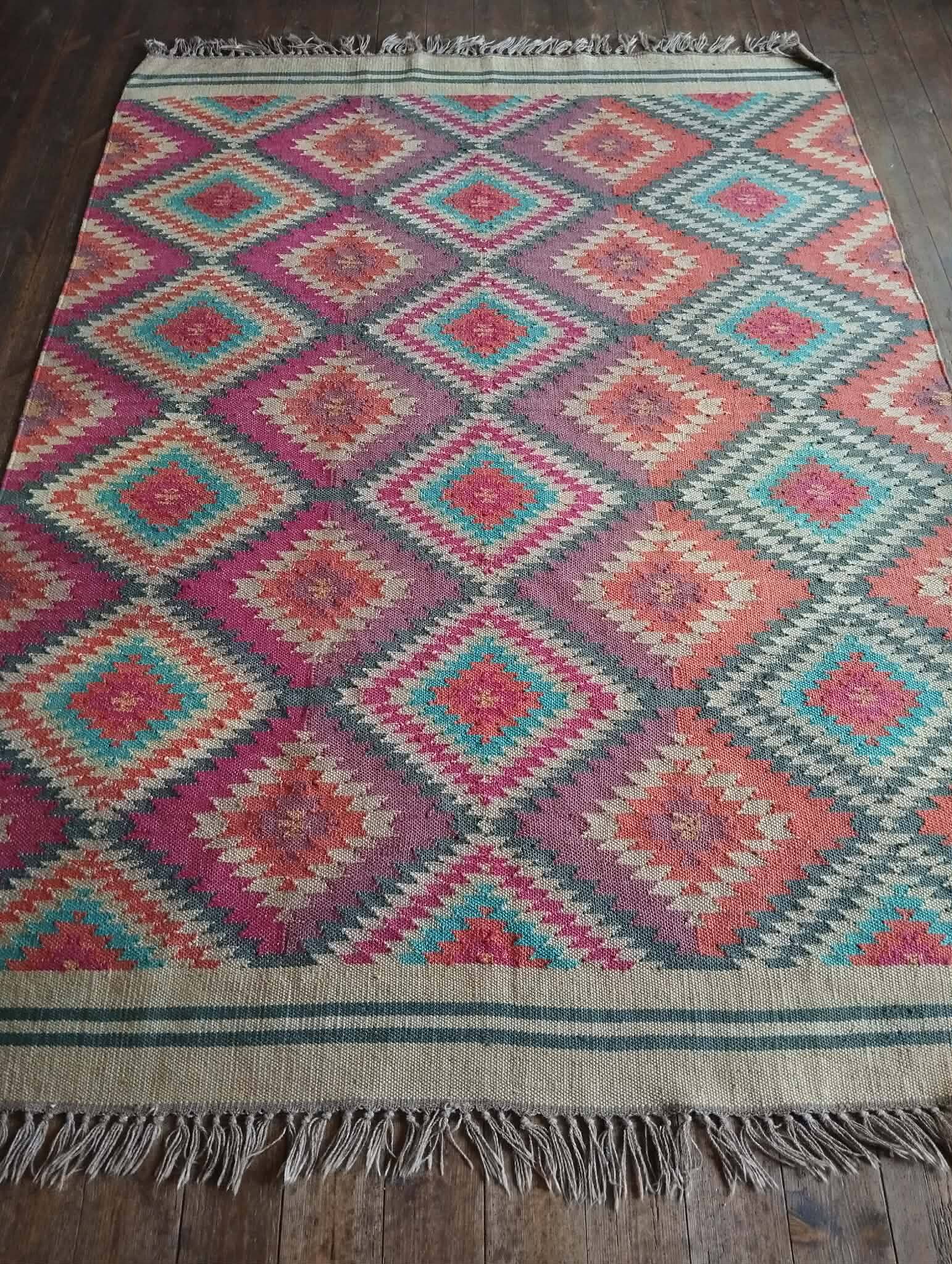 Handmade Indian Kilim 226x164cm
