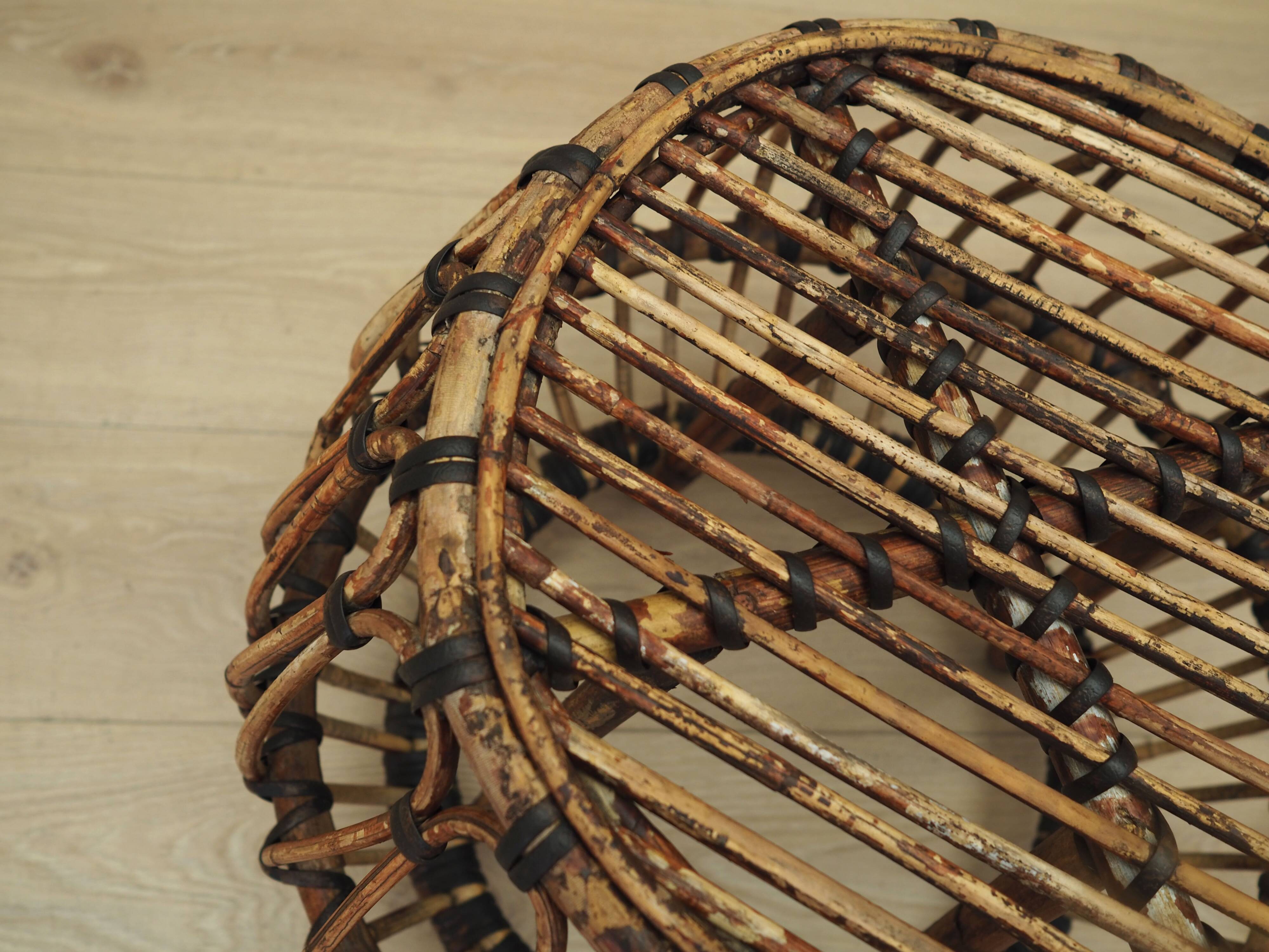 Wooden coffee table, Danish design, 1960s, production: Denmark