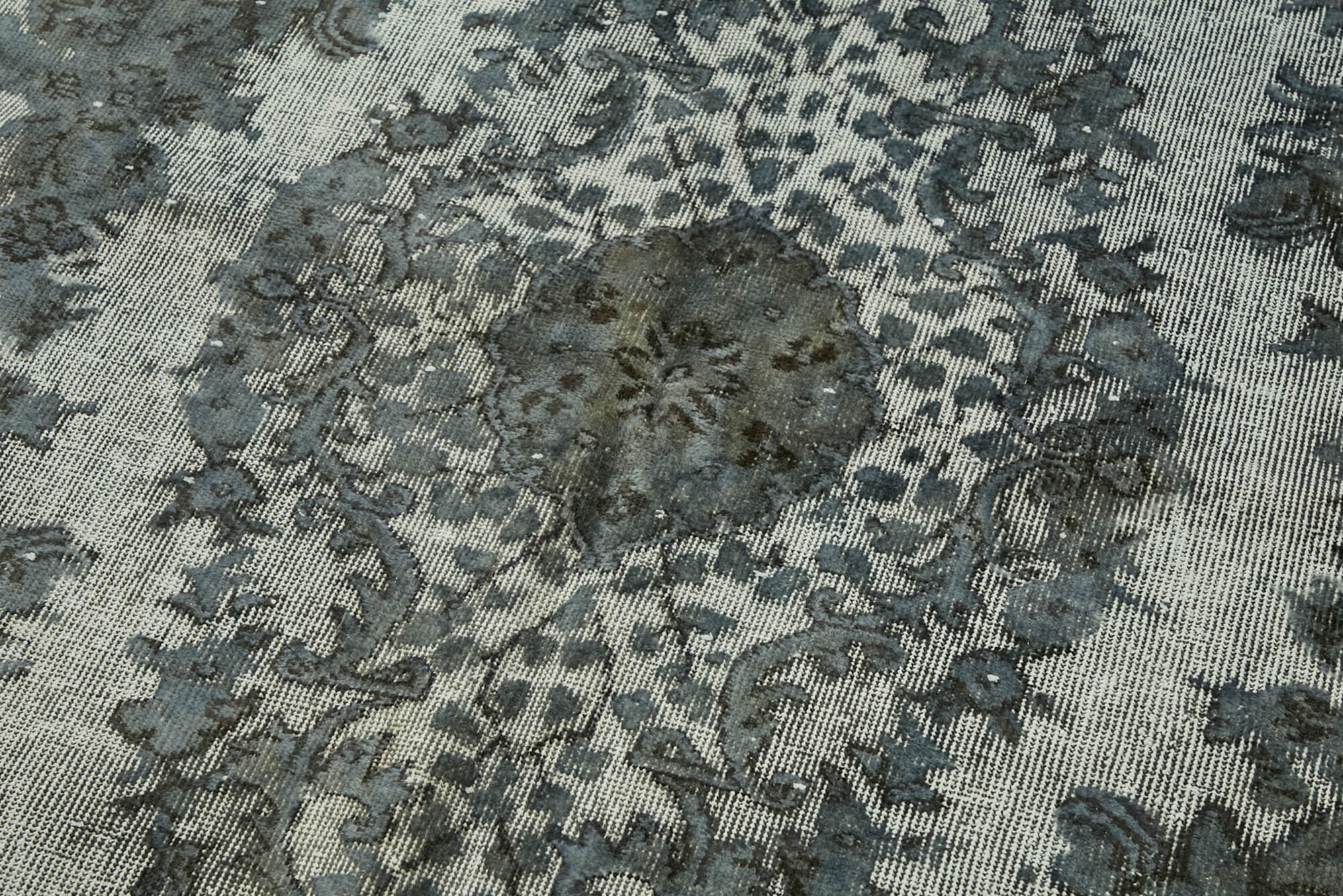 Tapis fait à la main turc contemporain des années 1970 181 cm x 288 cm tapis gris