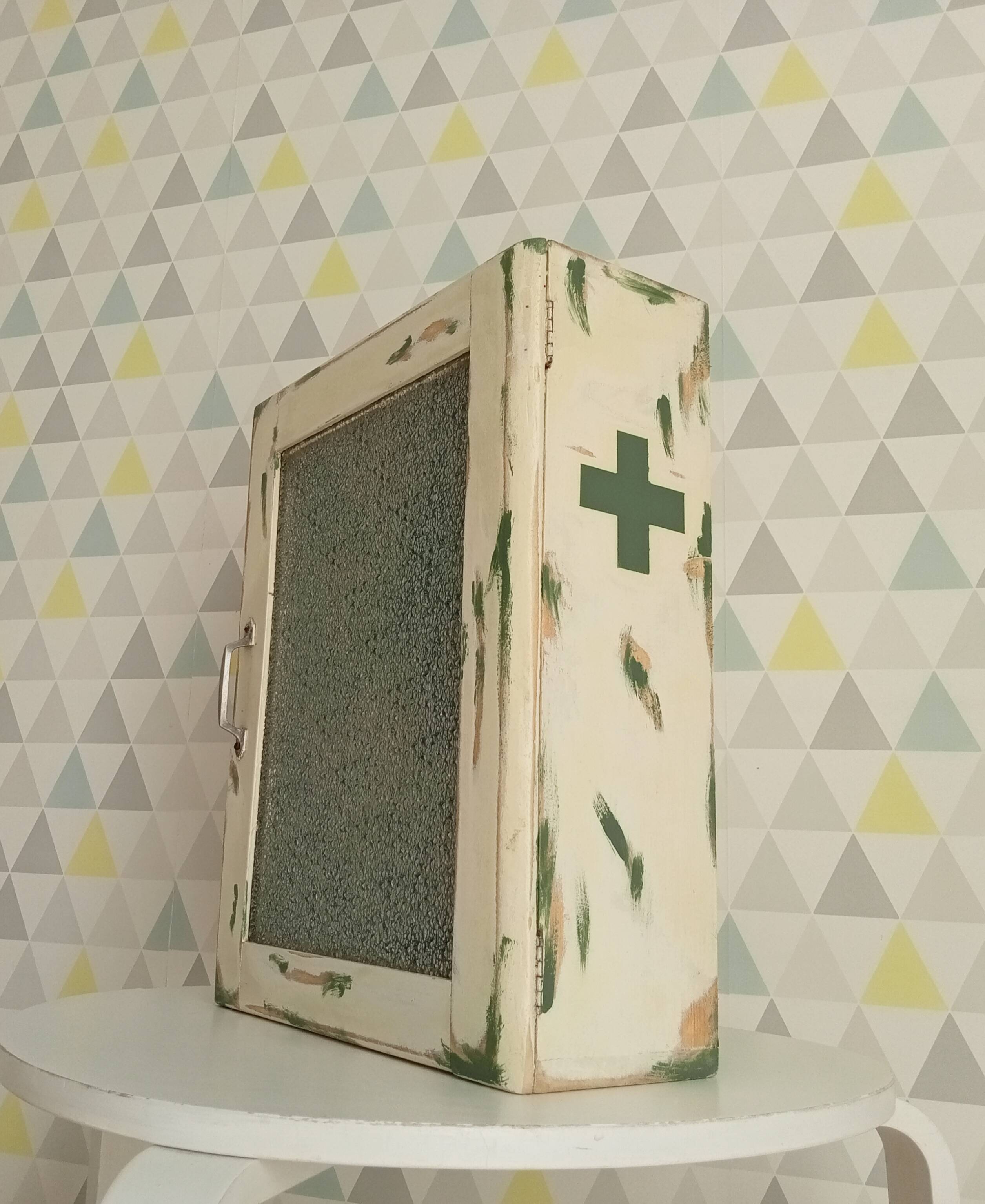 Vintage medicine cabinet 50s/60s