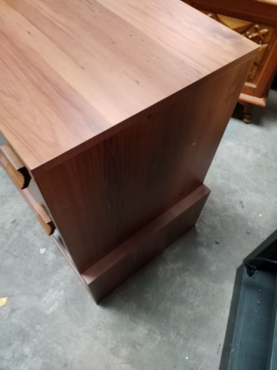 80s chest of drawers