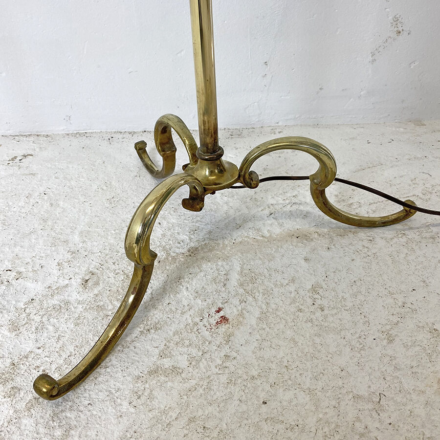 Lampadaire en laiton vintage 1930