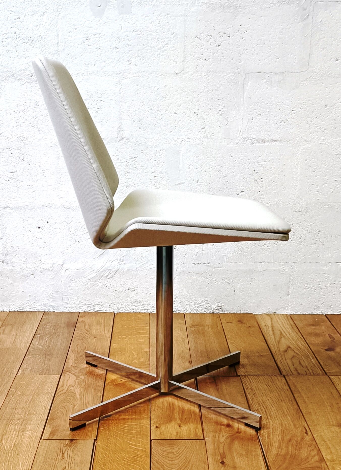 Girsberger office chair